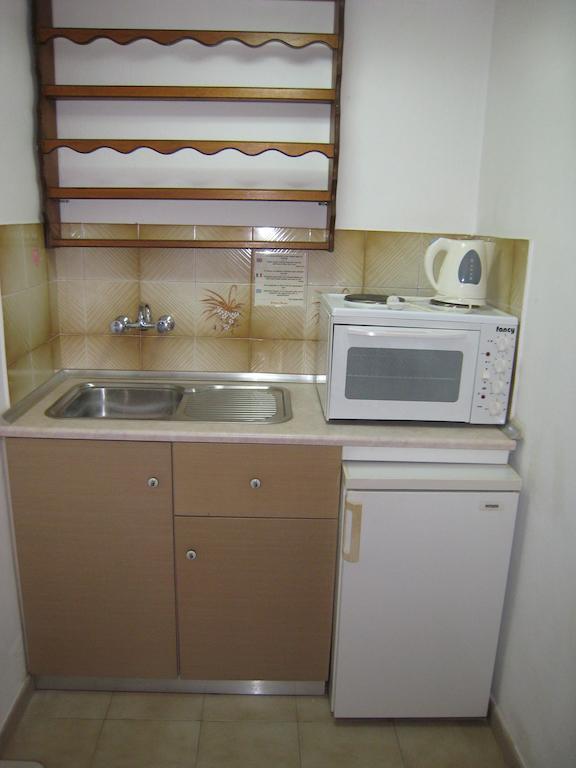 Eleftheria Lindian Studios I Линдос Номер фото