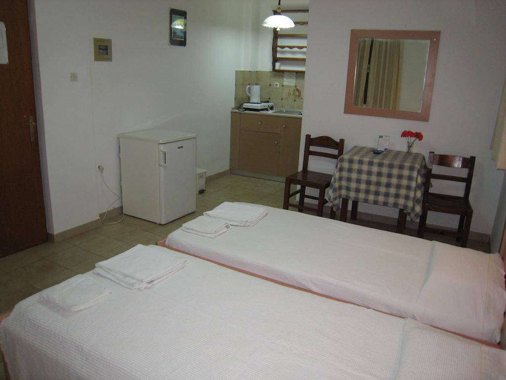 Eleftheria Lindian Studios I Линдос Номер фото